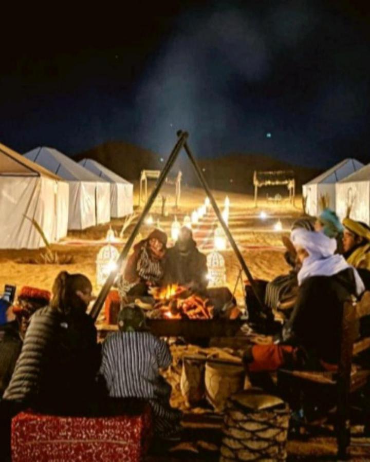 מרזאוגה Authentic Desert Luxury Camp מראה חיצוני תמונה