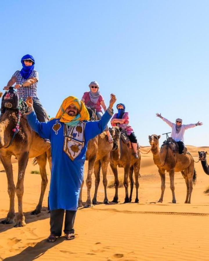 מרזאוגה Authentic Desert Luxury Camp מראה חיצוני תמונה