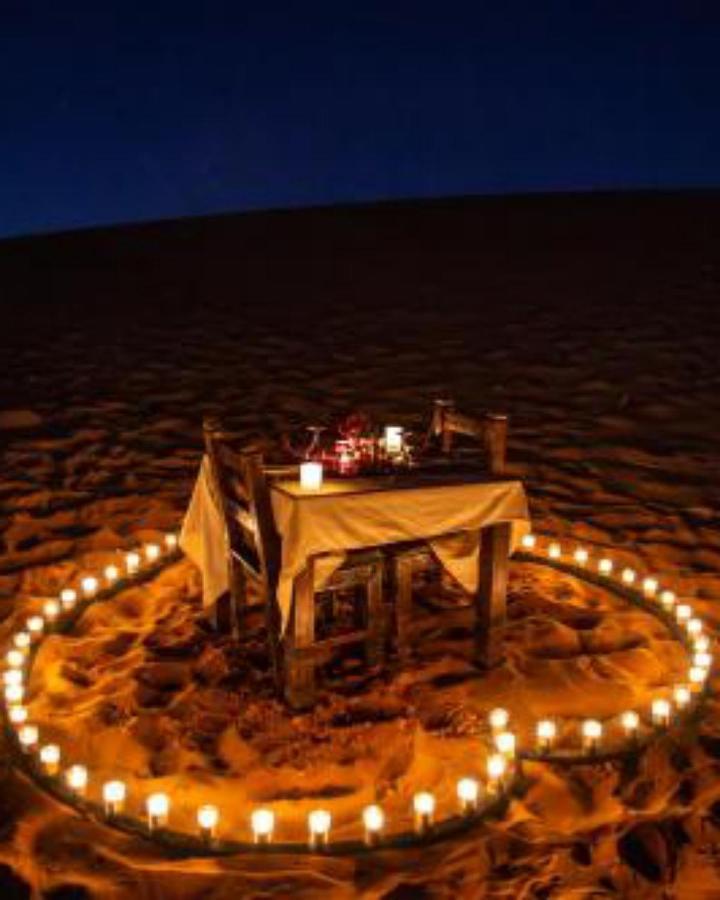 מרזאוגה Authentic Desert Luxury Camp מראה חיצוני תמונה