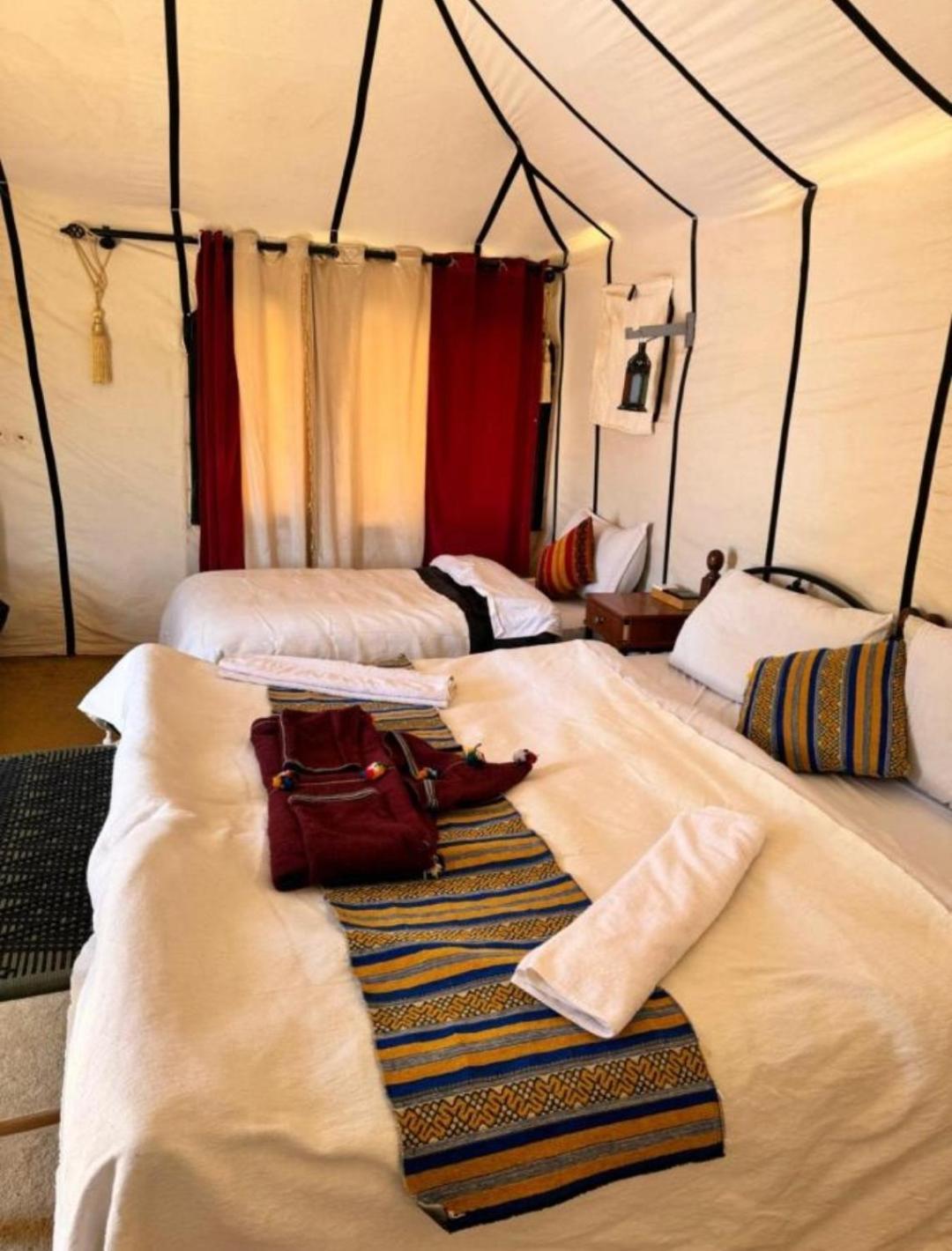 מרזאוגה Authentic Desert Luxury Camp מראה חיצוני תמונה